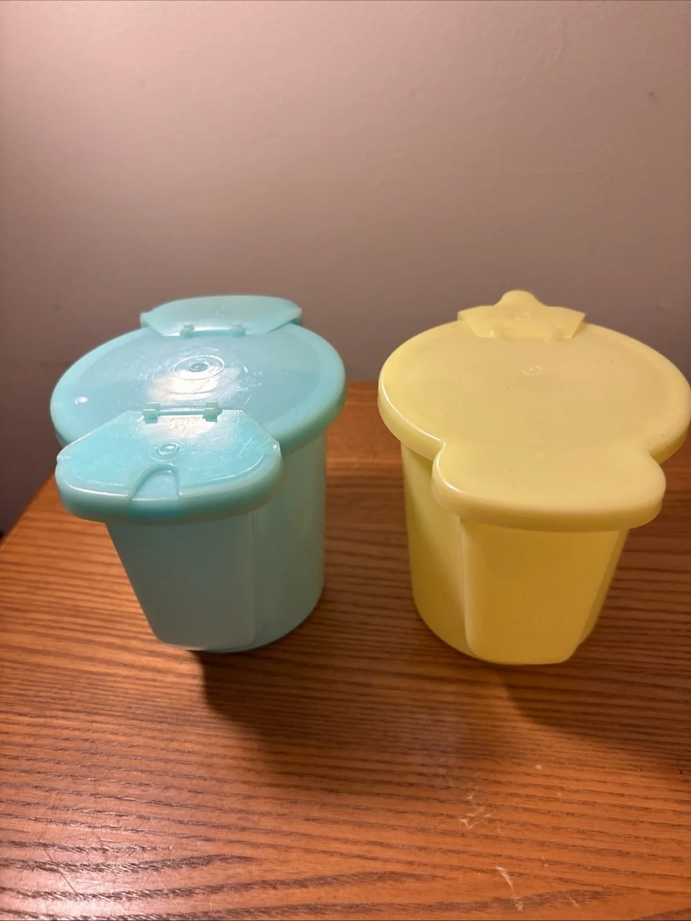 Tupperware Aqua and Yellow Pouring Cups with Flip Spouts